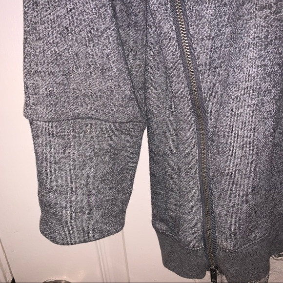 Sweatshirt with zipper detail - Picture 5 of 6